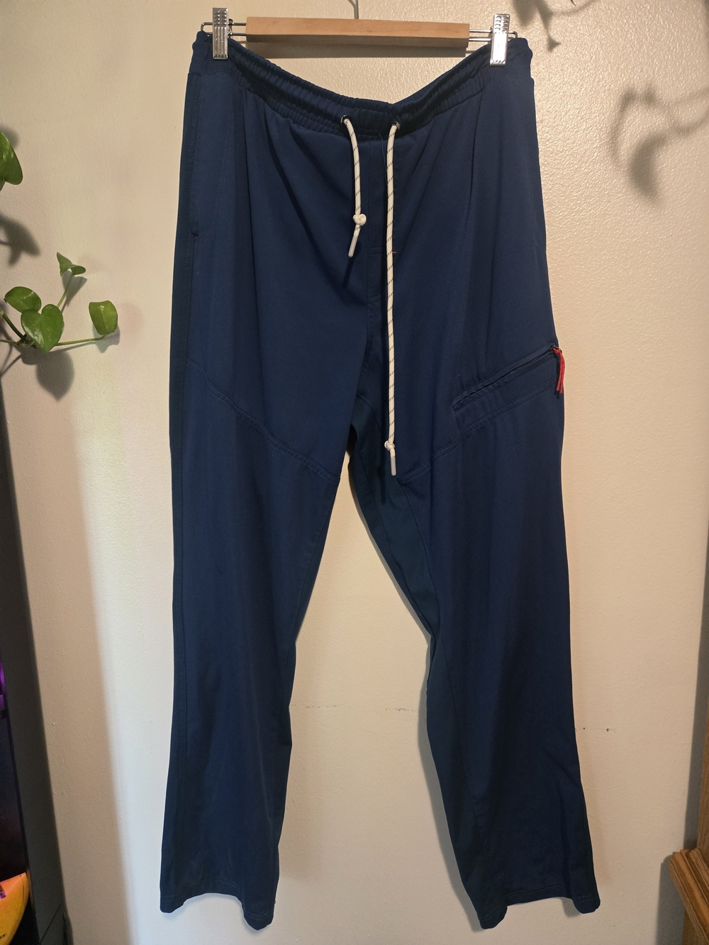 Avalanche Outdoor Supply Company XL Navy Blue Drawstring Jogger Pants